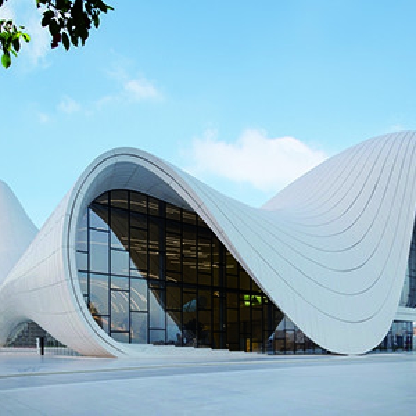 阿塞拜疆共和國(guó)阿利耶夫文化中心-弧形鋁單板
