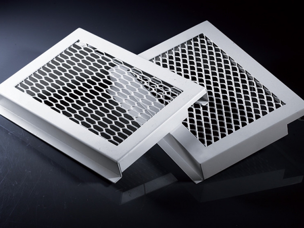 拉網(wǎng)鋁單板